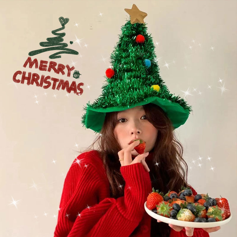 Christmas Hat with Small Tree  – Men Accessories Photos Bewertung und Preis