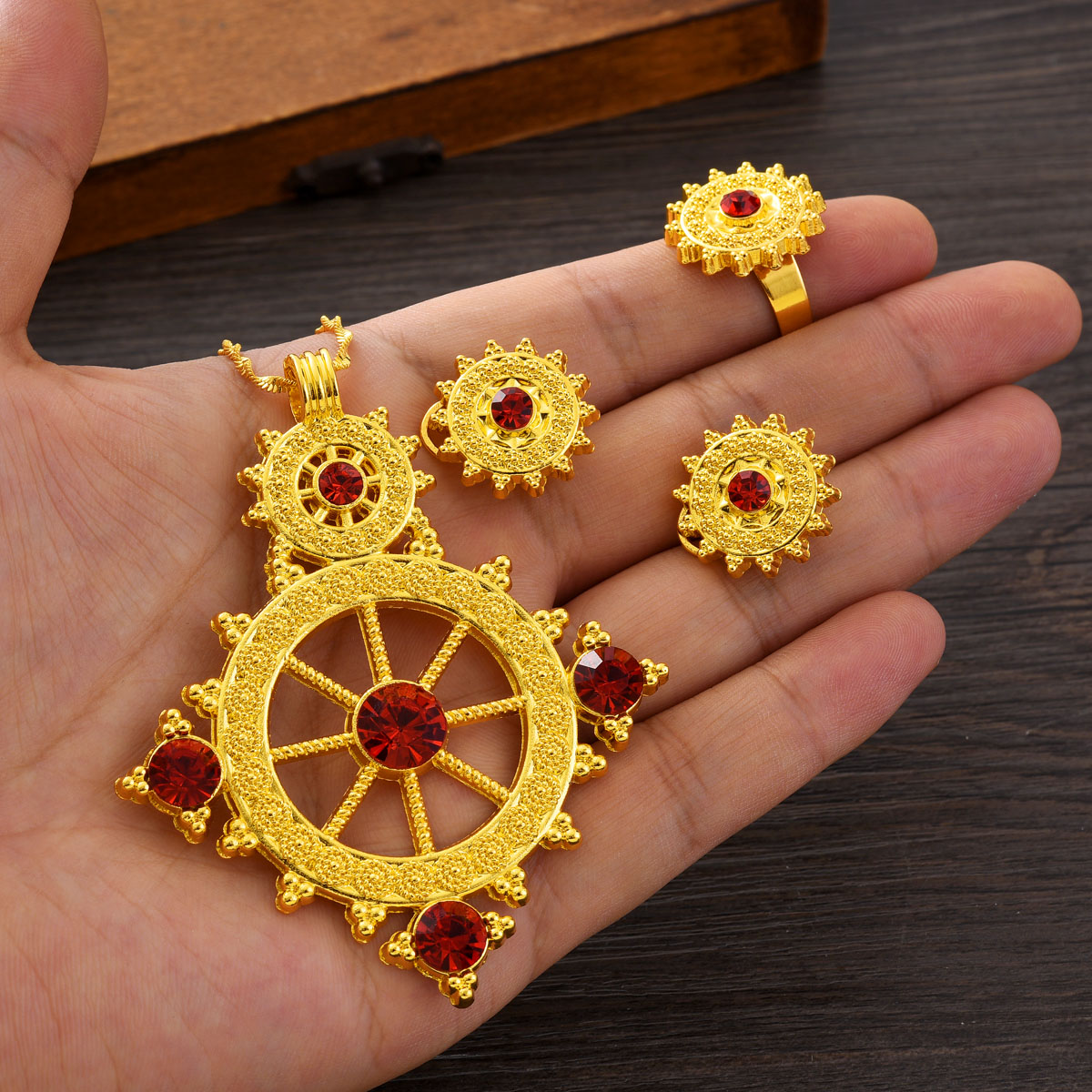 Dubai Africa Golden Color Cool – Men'S Accessories Dubai Bewertung und Preis