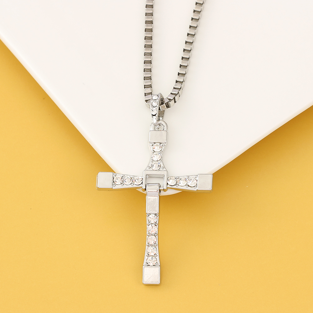 Fashion Punk Rhinestone Cross  – Men Accessories Style Bewertung und Preis